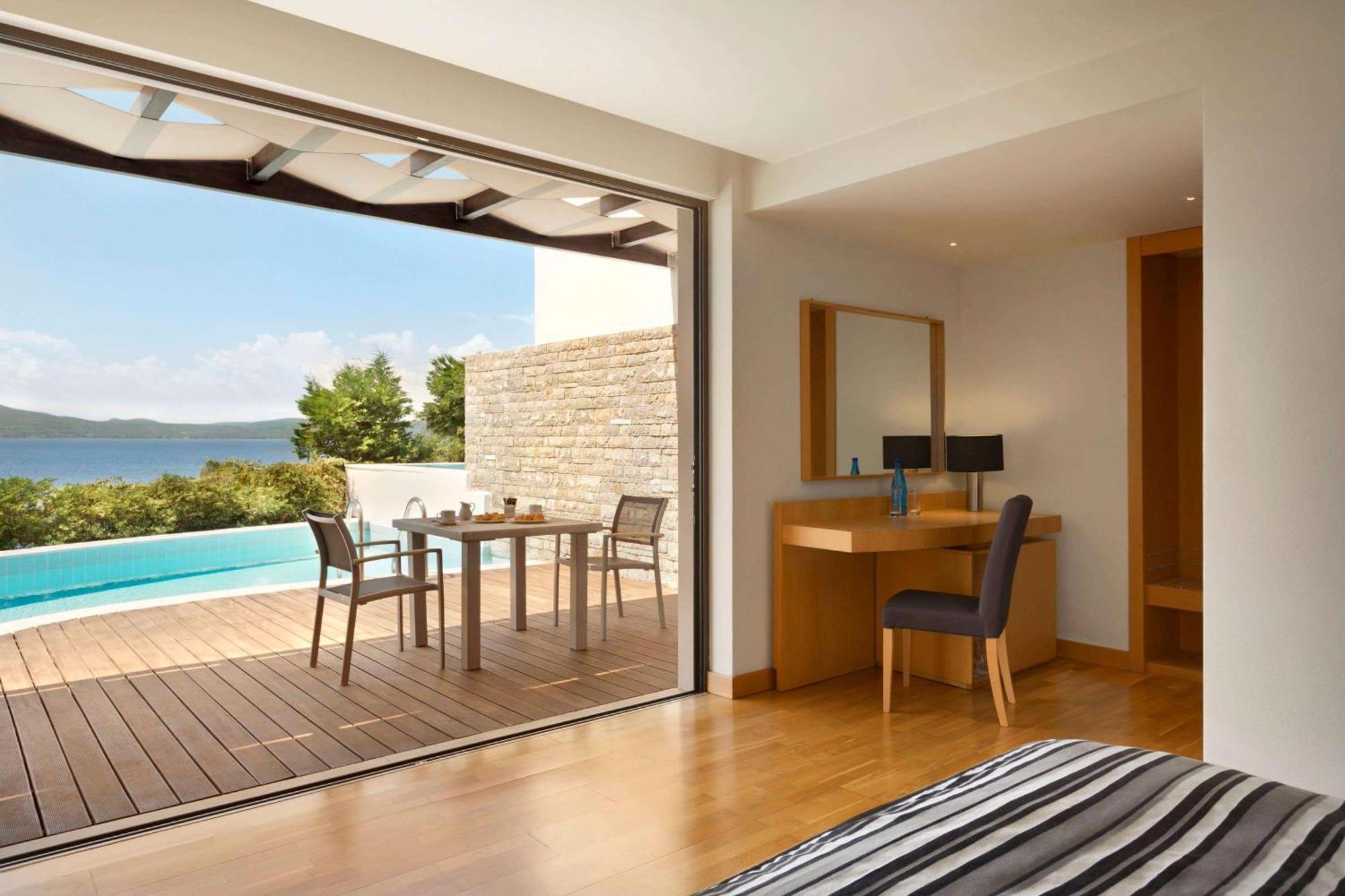 Suite Junior de Luxe avec Piscine Privée - Vue sur Mer